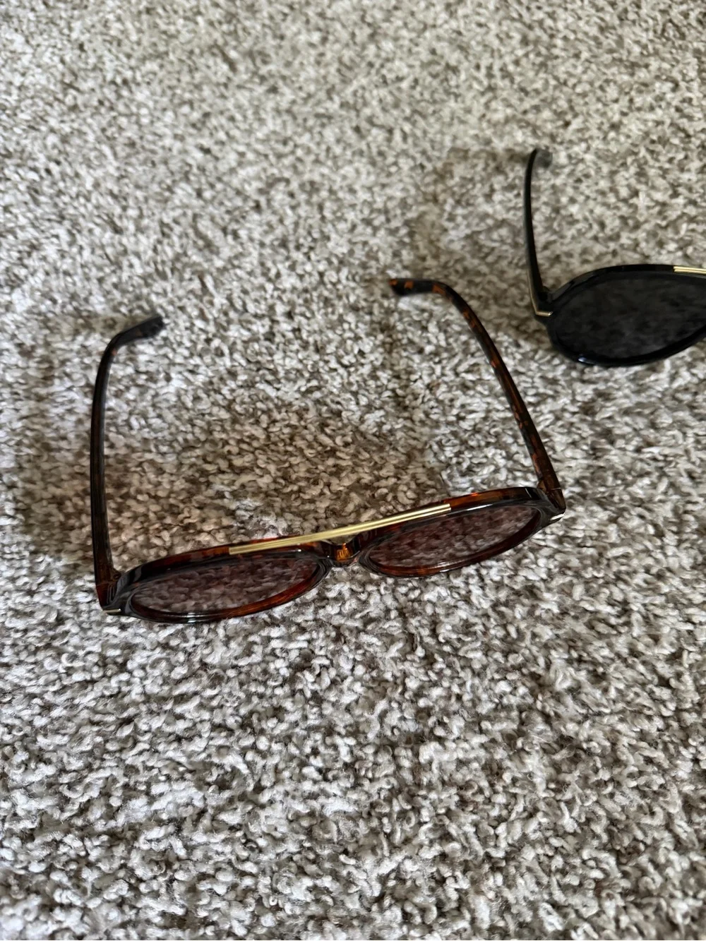 Tortoiseshell and Black Round Sunglasses Duo - Classic Look